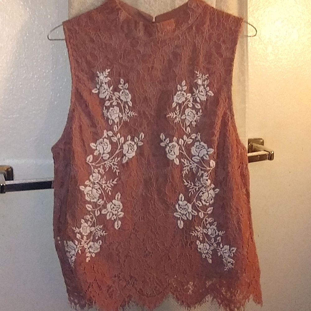Crochet scalloped top